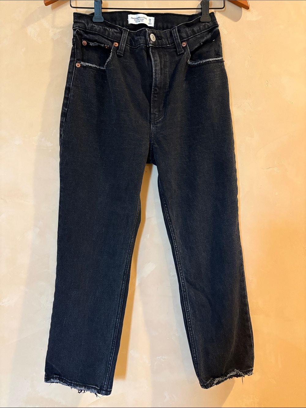 Abercrombie & Fitch Black Ankle Straight Ultra High Rise Jeans Size 26